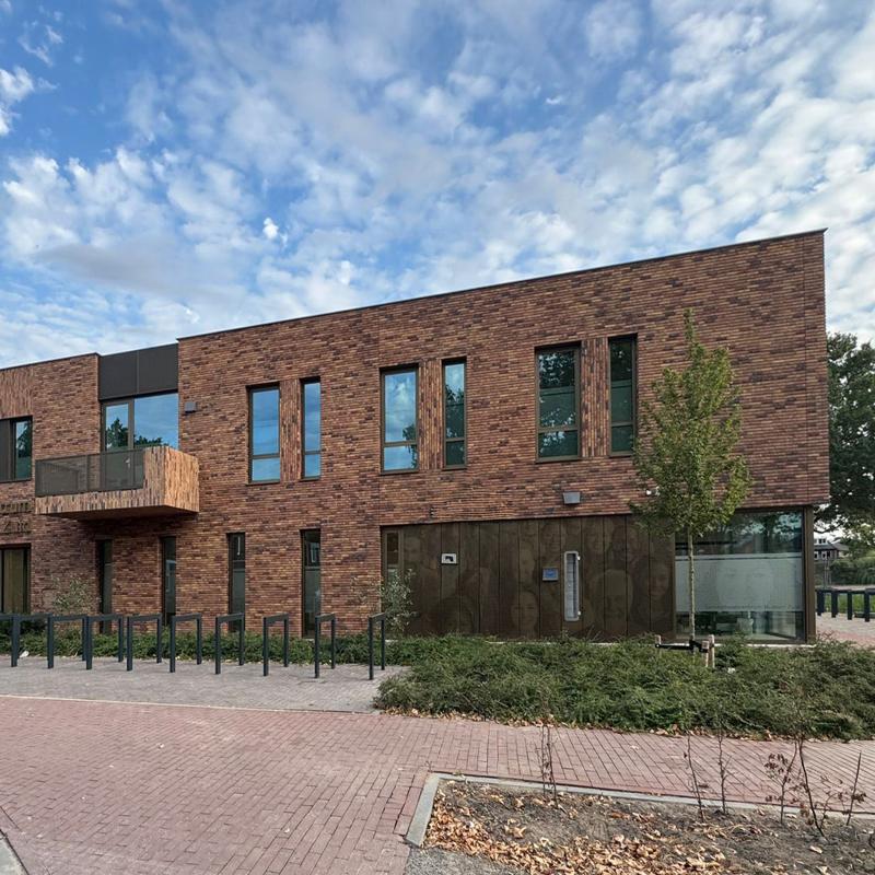 NUENEN - GEZONDHEIDSCENTRUM